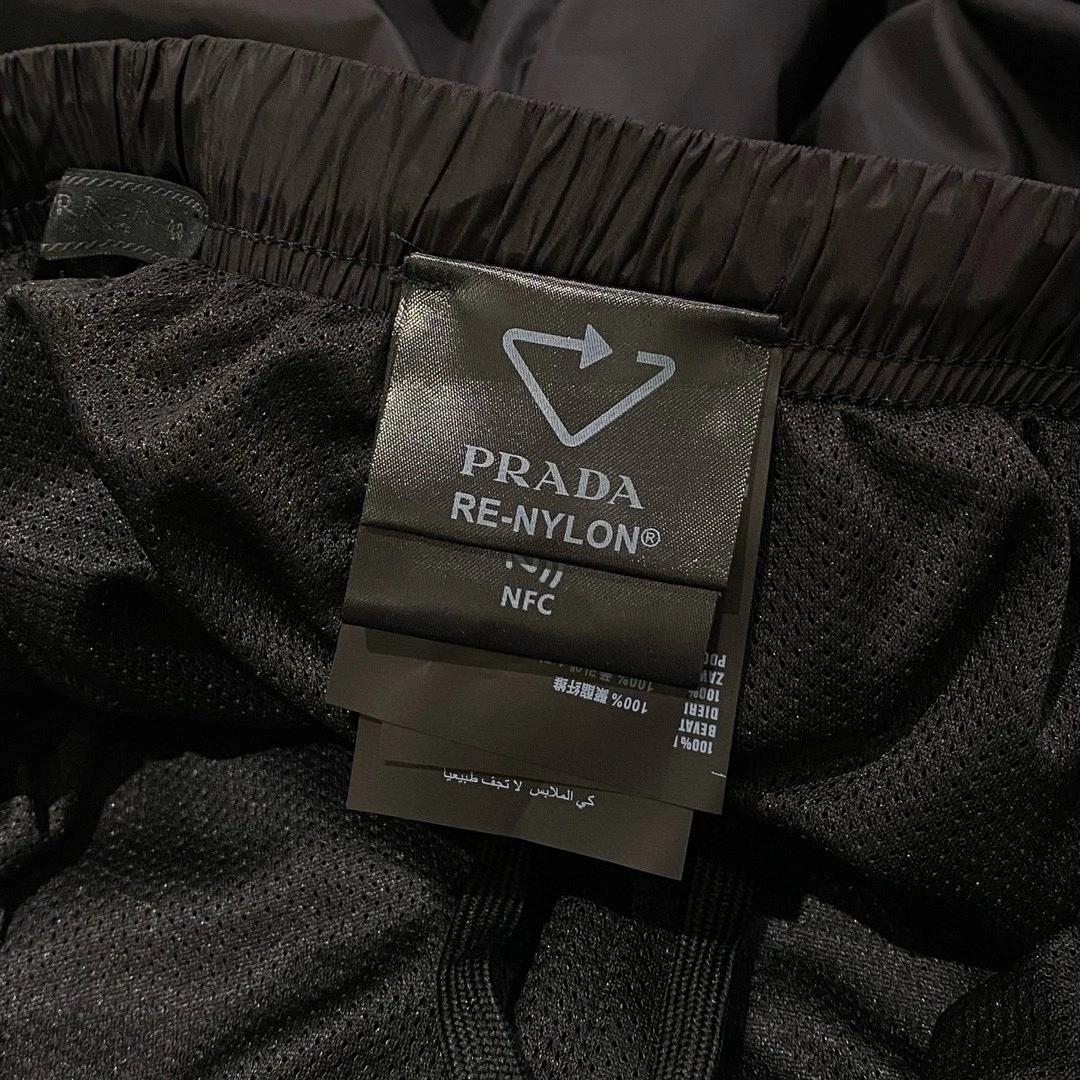 &wg.luxury- Pr141 Re-Nylon Milano item:D-F361G1033